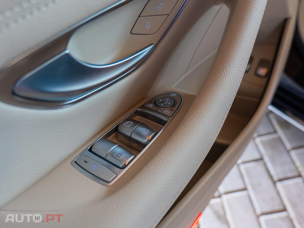 Mercedes-Benz E 300 e Exclusive Line