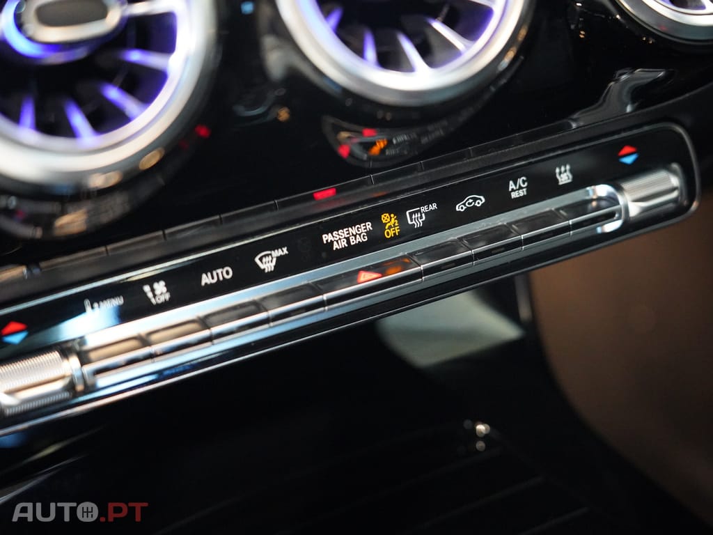 Mercedes-Benz A 250 AMG Line