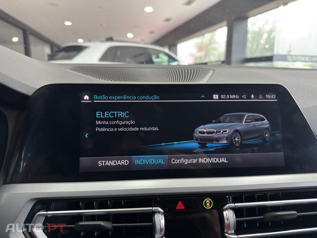 BMW 330 330 e Touring Pack 50 anos M Auto
