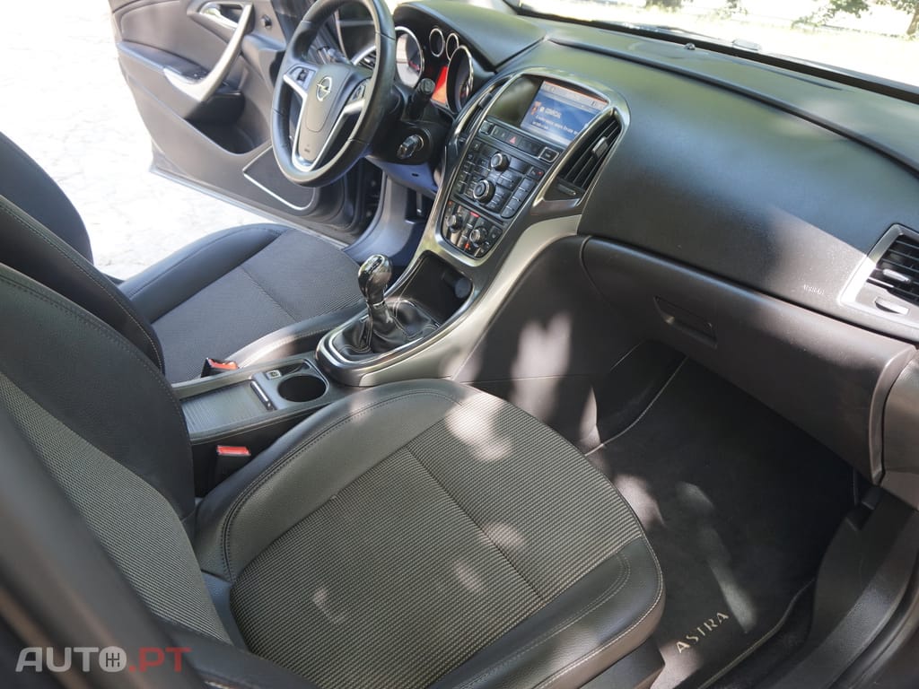 Opel Astra Sports Tourer Cosmo 1.7 CDTI