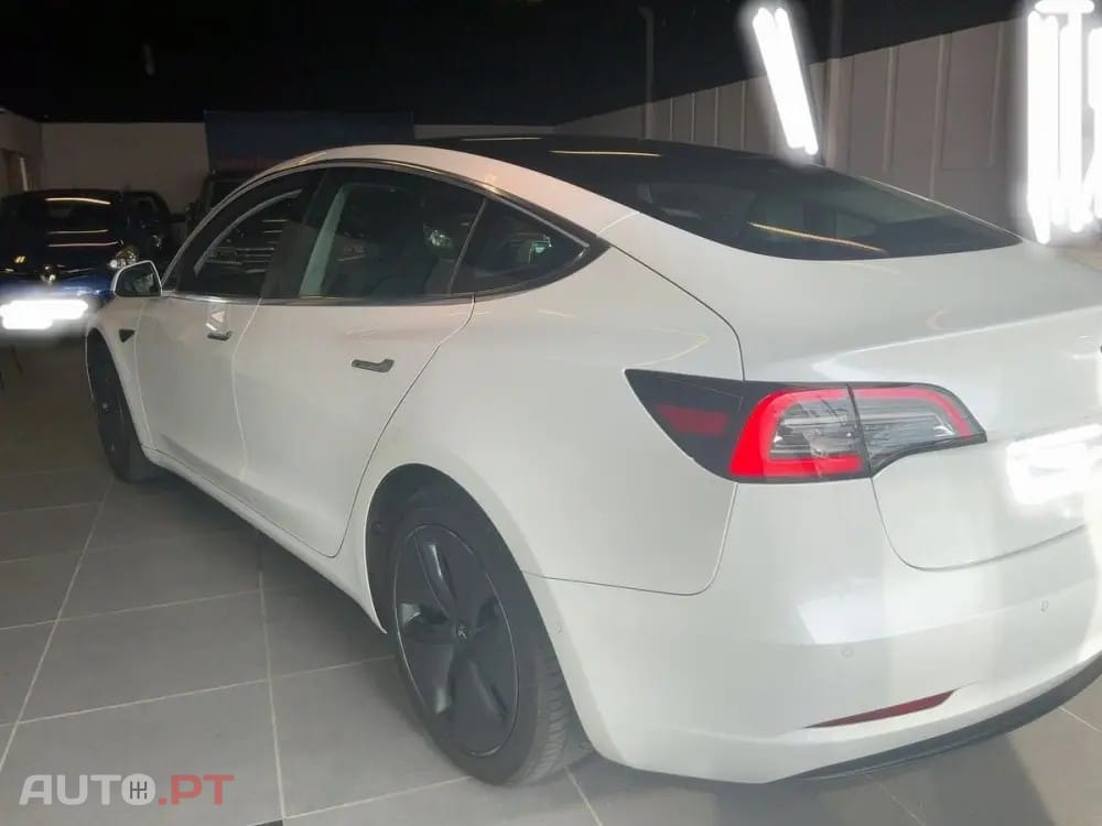 Tesla Model 3 Long Range Dual AWD AWD