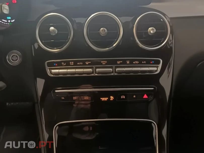 Mercedes-Benz GLC 300 de Coupe 4Matic 9G-TRONIC