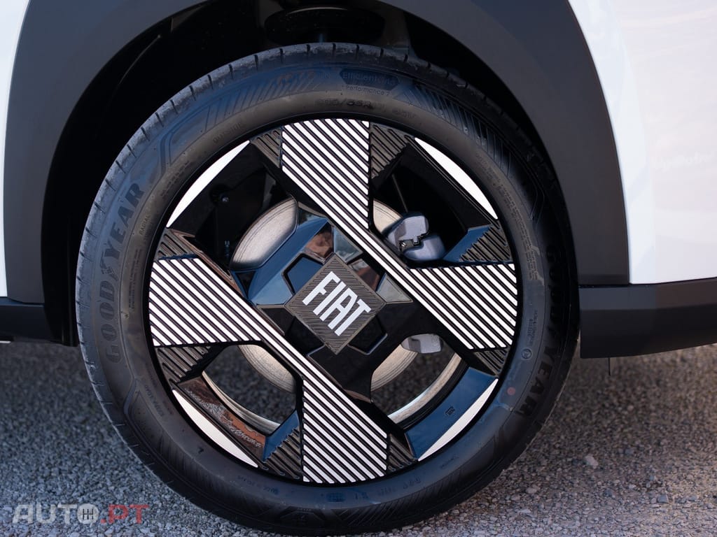 Fiat Grande Panda 1.2 Hybrid La Prima eDCT