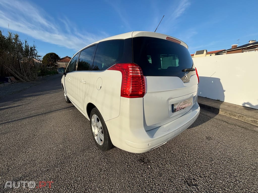 Peugeot 5008 1.6 HDi 7L Allure