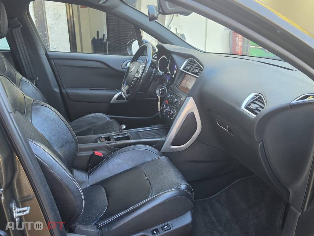 Citroen DS4 1.6 e-HDi So Chic CMP6