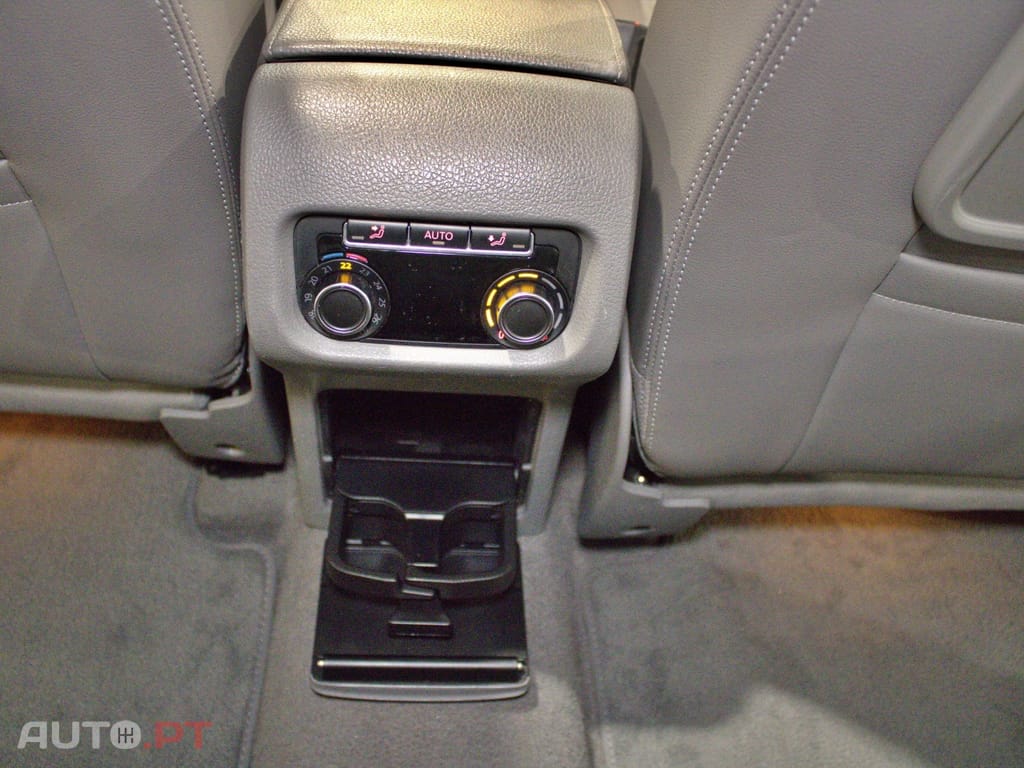 Volkswagen Sharan 2.0 TDI Blue Highline DSG