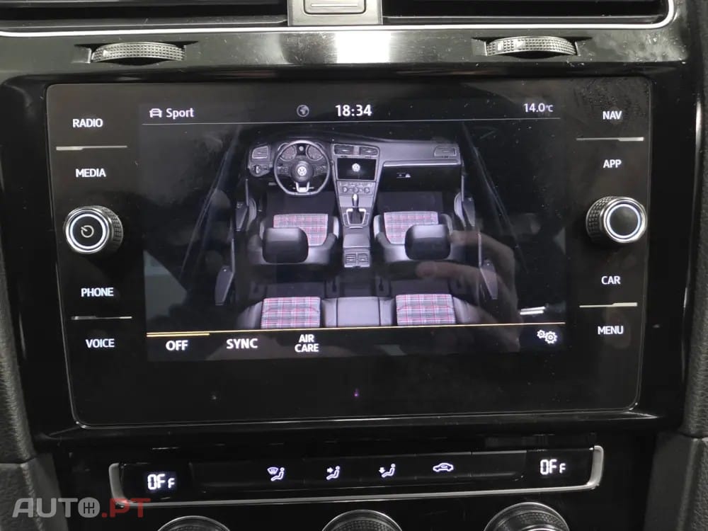 Volkswagen Golf 2.0 TSI GTI DSG Performance