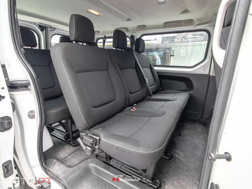 Renault Trafic 1.6dCi L1H1 9 Lugares NACIONAL