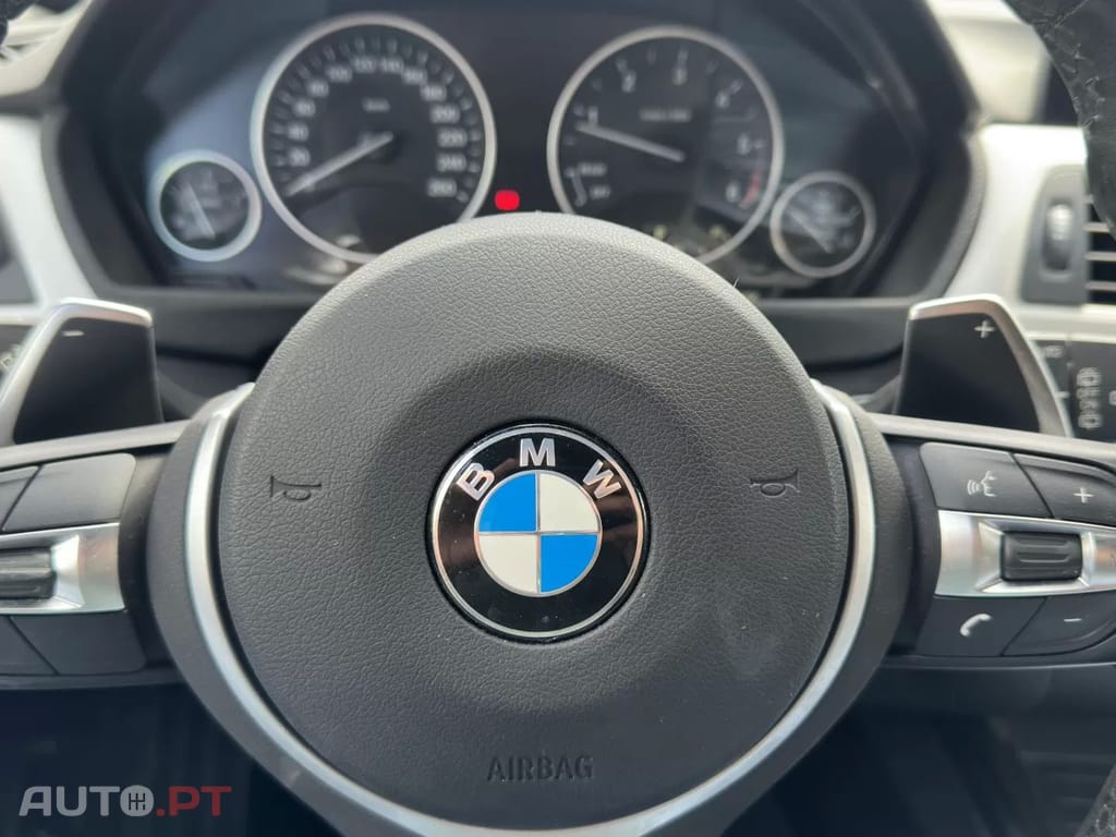 BMW 320 d Touring Advantage Auto