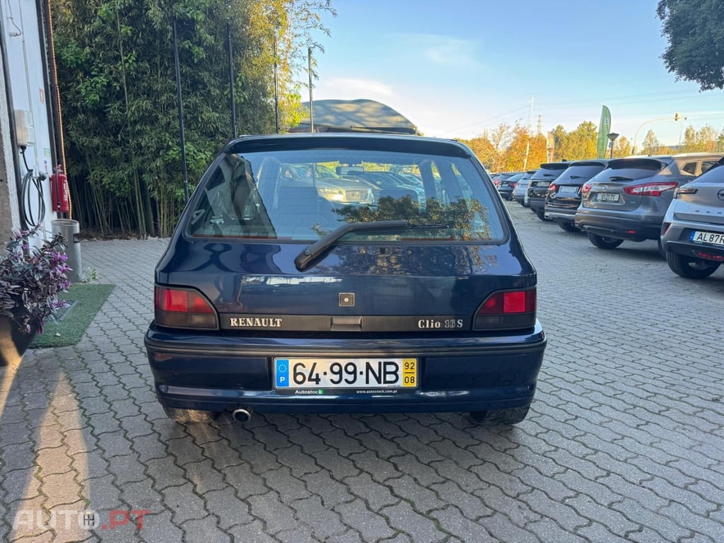 Renault Clio 1.8 16V