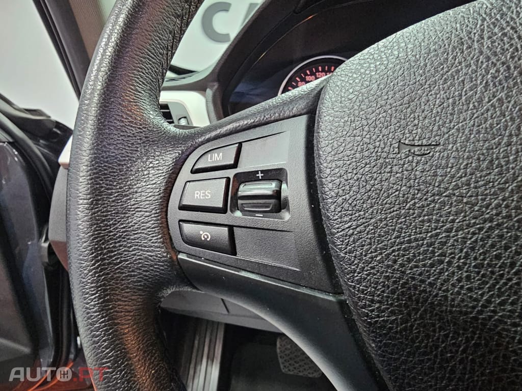 BMW 318 d Line Sport Auto