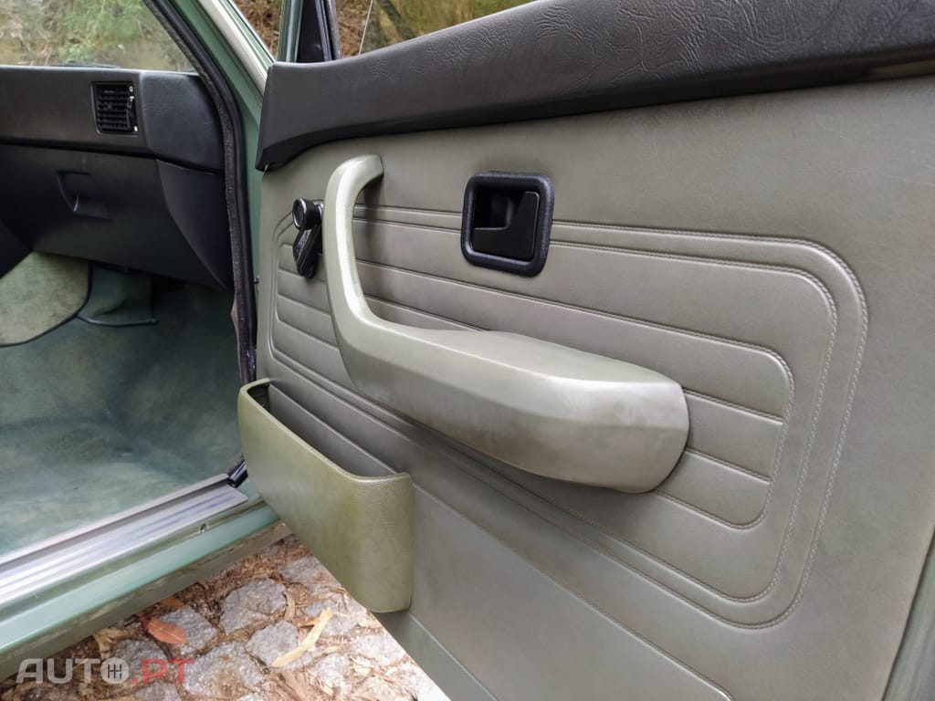 BMW 520 i E28