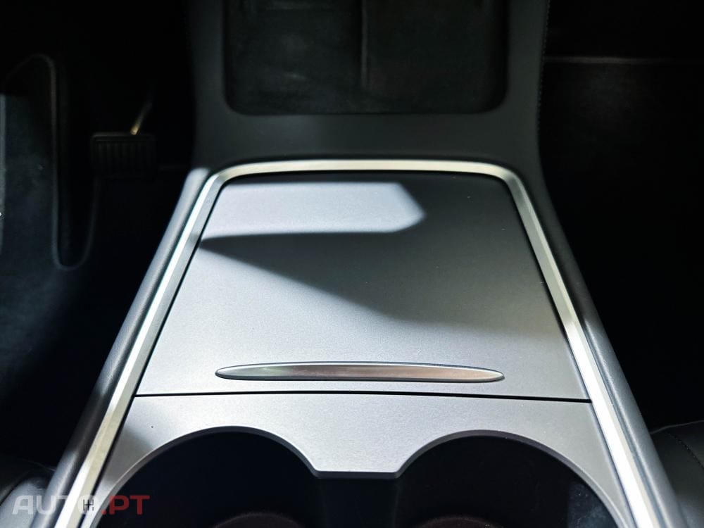 Tesla Model Y Long Range Dual Motor AWD