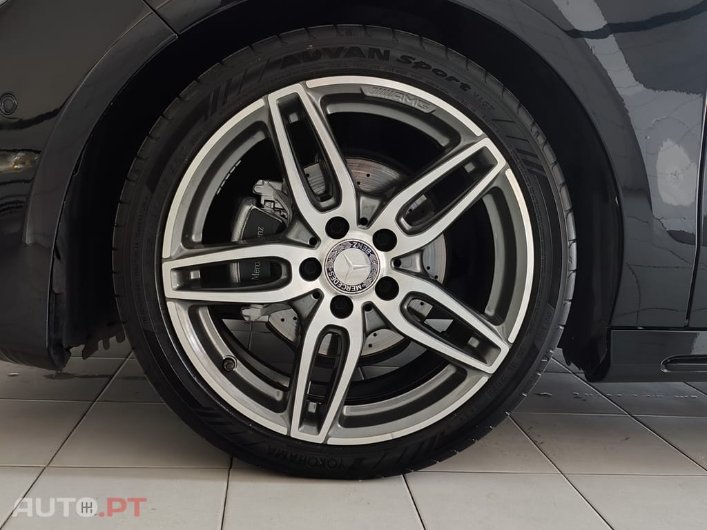 Mercedes-Benz CLA 200 d Shooting Brake AMG Line Aut.