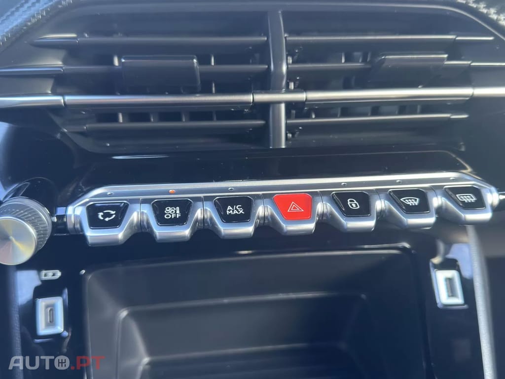 Peugeot 2008 1.2 PureTech Active Pack