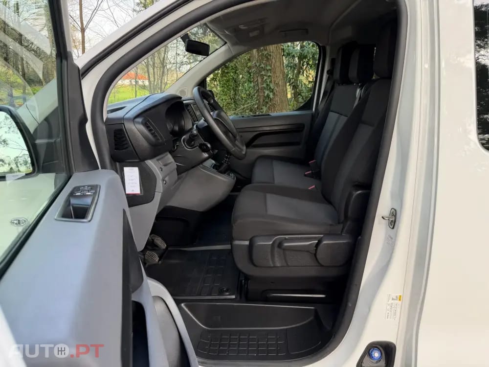 Peugeot Expert 1.5 BlueHDi L2H1 Semi-Vidrado