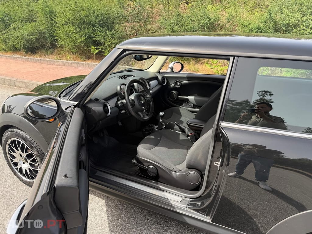 MINI Cooper D