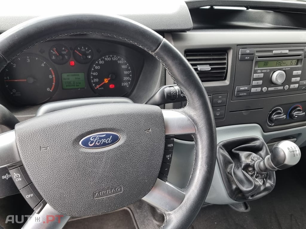 Ford Transit 350L 2.2 TDCi Longa-T.Médio
