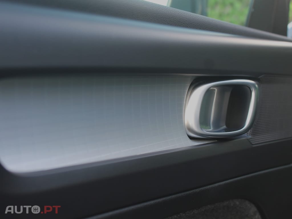 Volvo XC40 1.5 T4 PHEV Core