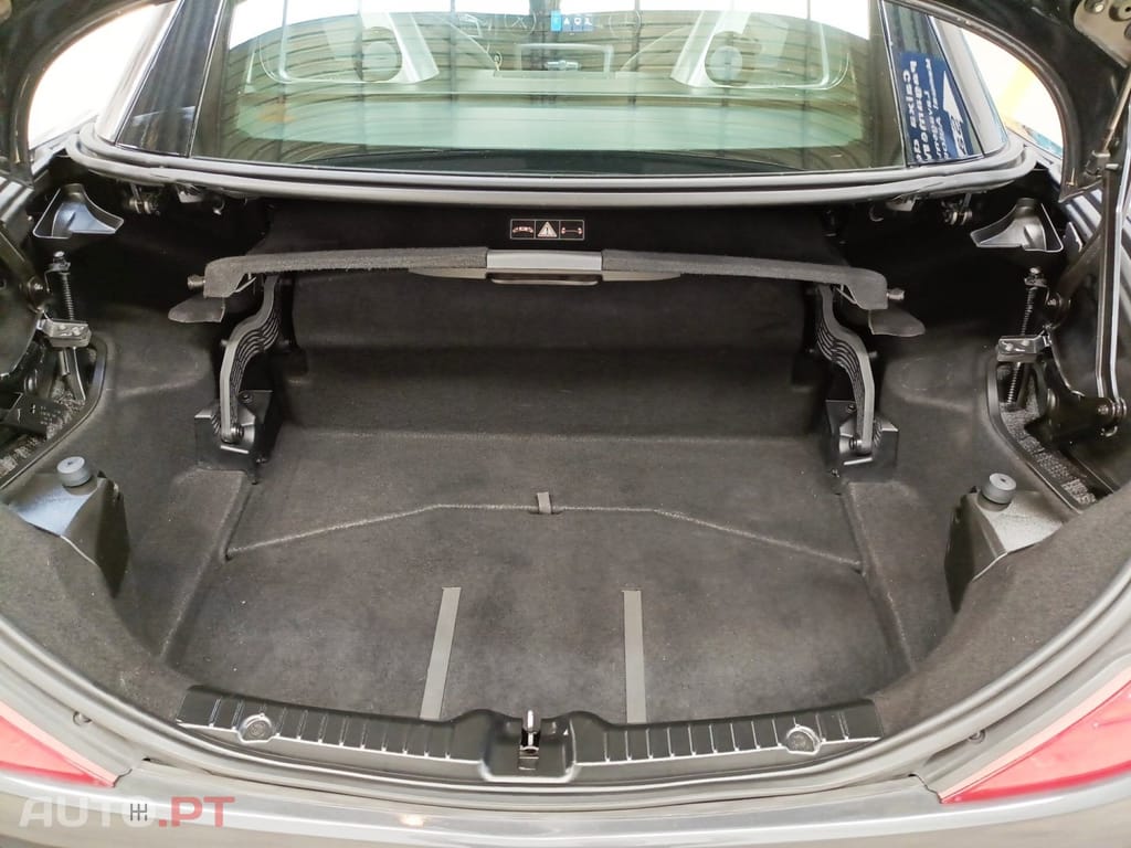 Mercedes-Benz SLK 200 BlueEFFICIENCY 7G-TRONIC Edition 1