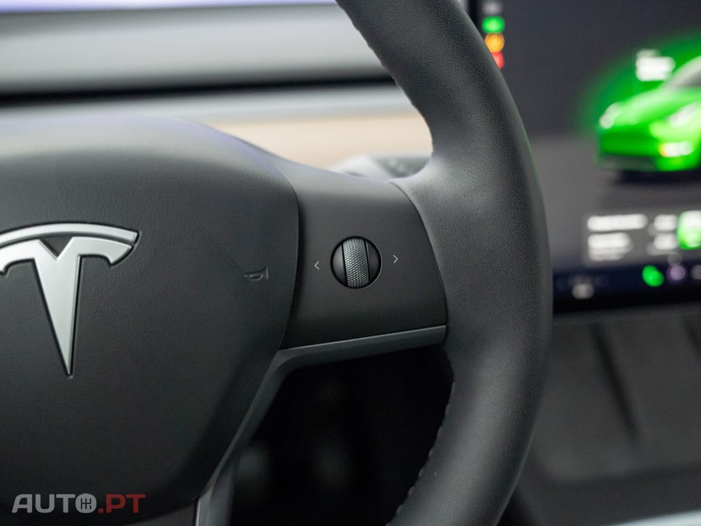 Tesla Model Y Long Range Tração Integral