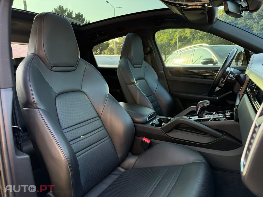 Porsche Cayenne E-Hybrid Tiptronic S