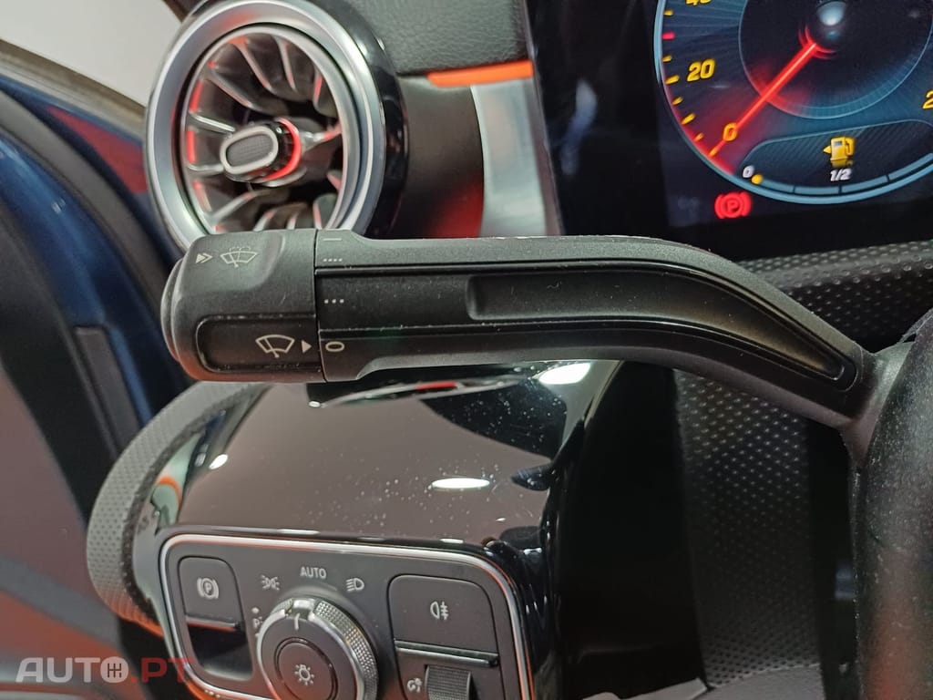 Mercedes-Benz A 250 e AMG Line