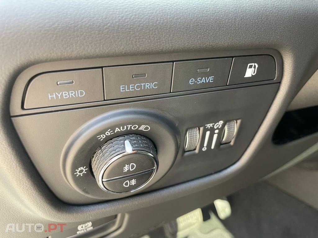 Jeep Grand Cherokee Plug-In-Hybrid 4Xe I.V.A DEDUTÍVEL  