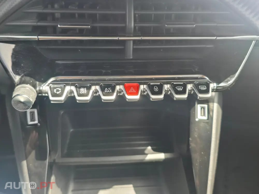 Peugeot 2008 Benzin 100 Allure