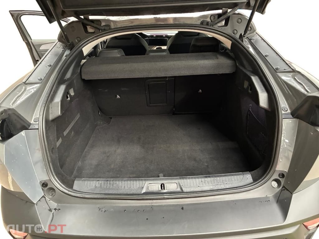 Peugeot 408 1.2 Hybrid Allure e-DCS6