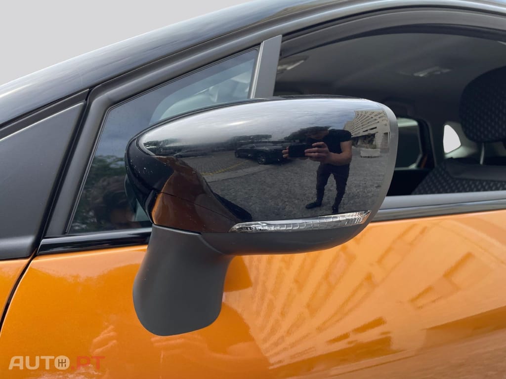 Renault Captur TCE LIMITED 