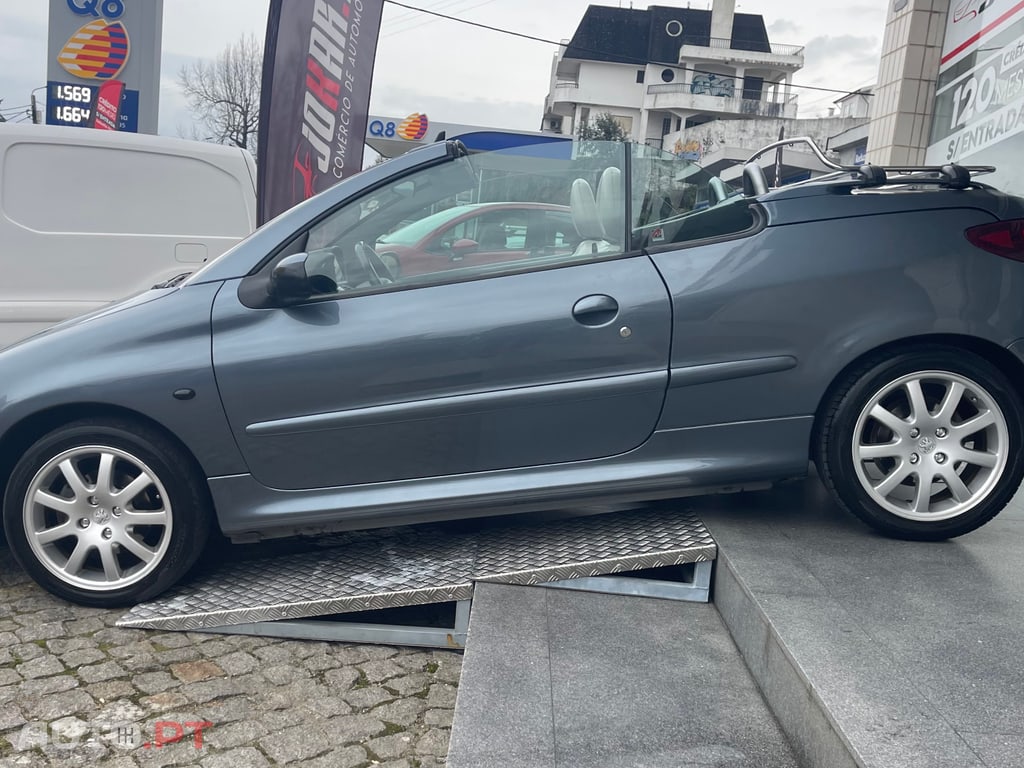 Peugeot 206 CC 1.6 HDi - (NACIONAL)