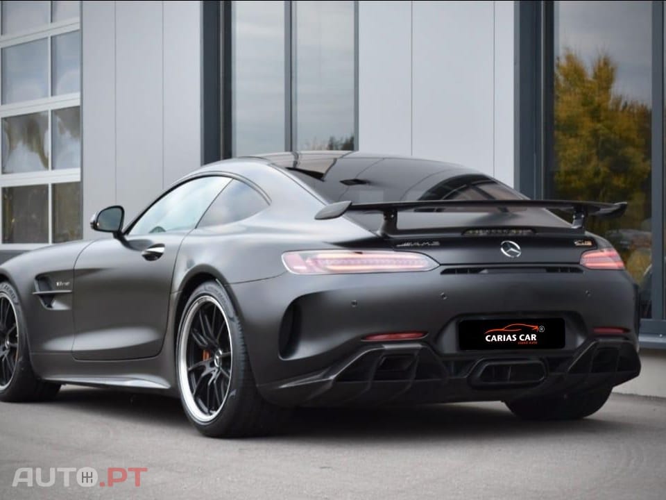 Mercedes-Benz AMG GT R