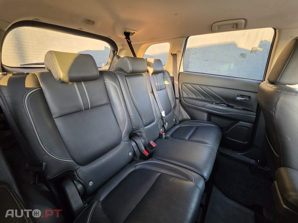 Mitsubishi Outlander 2.0 Intense Navi