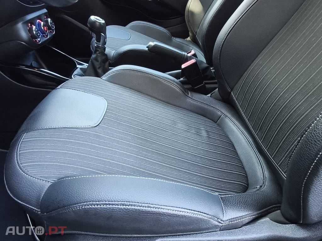 Opel Adam 1.2 Glam