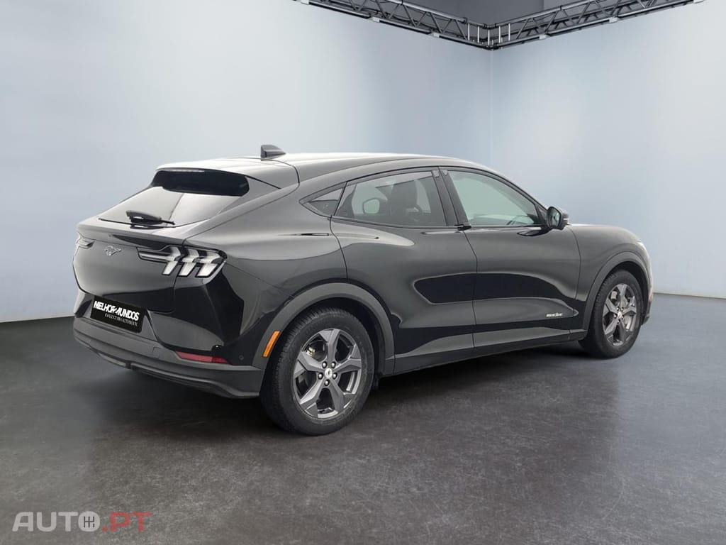 Ford Mustang Mach-E Standard Range
