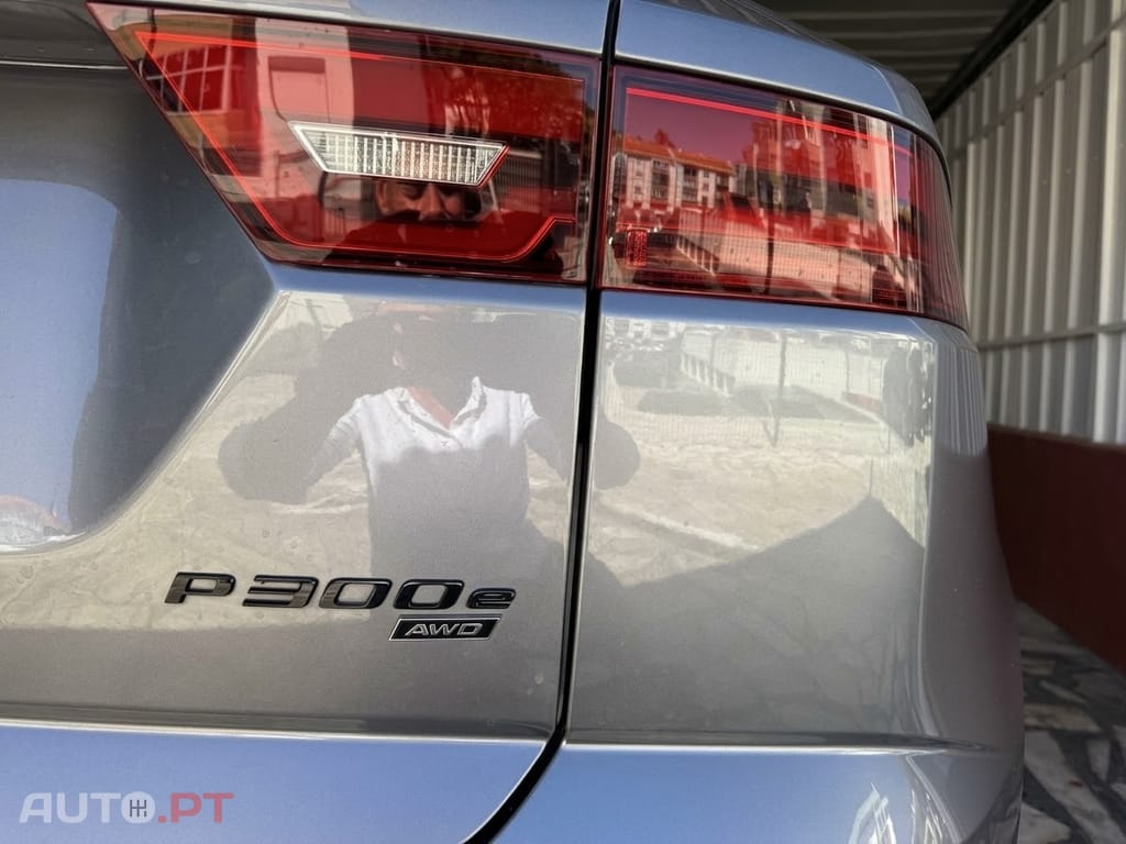Jaguar E-Pace 1.5 P300e R-Dynamic HSE AWD Aut.