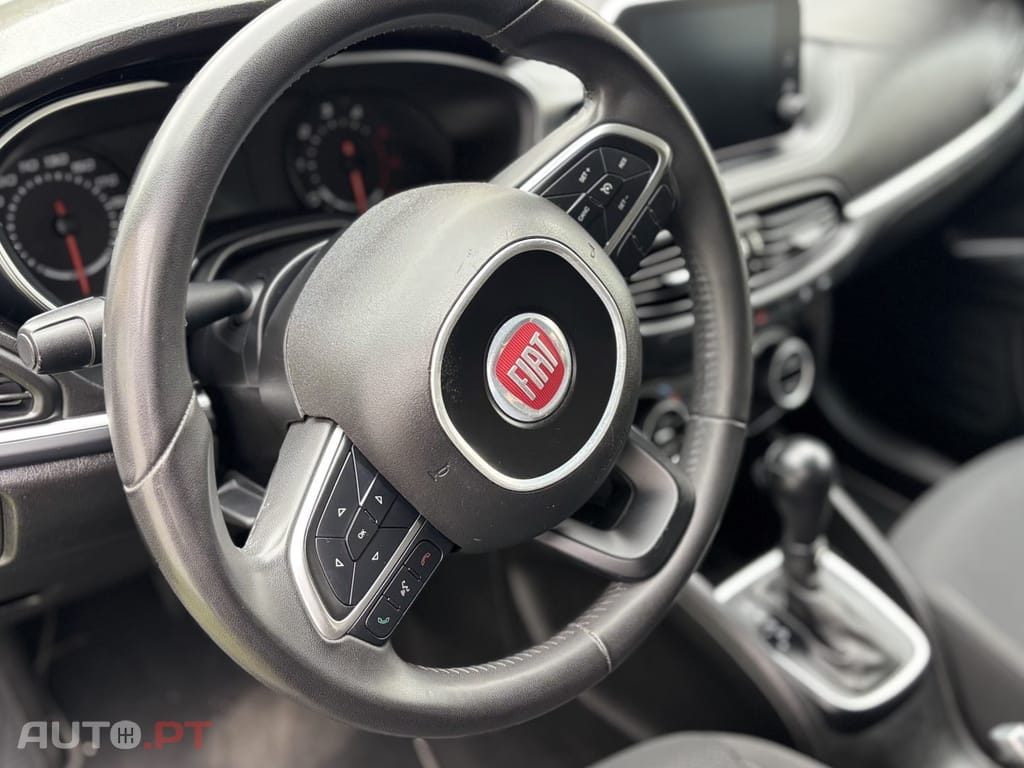Fiat Tipo 1.6 M-Jet Lounge J17 DCT