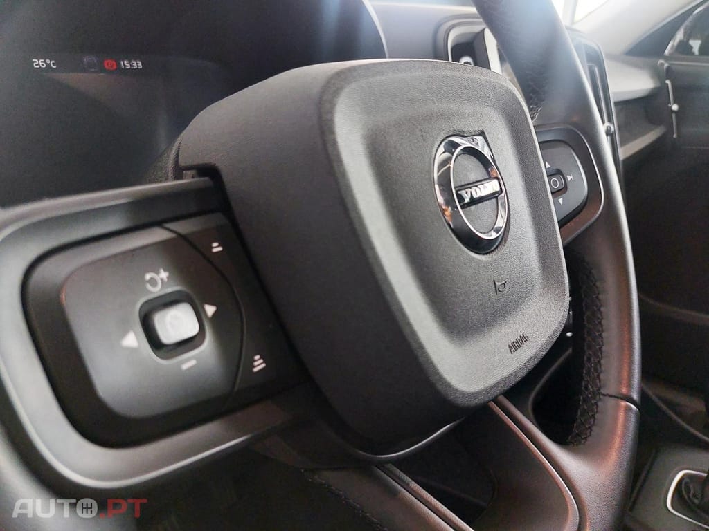 Volvo XC40 1.5 T2 Momentum