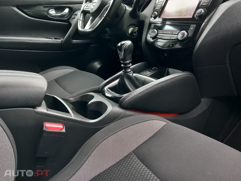 Nissan Qashqai 1.5 dCi N-Connecta Led