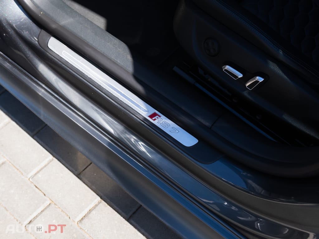 Audi RS7 4.0 TFSI quattro Tiptronic