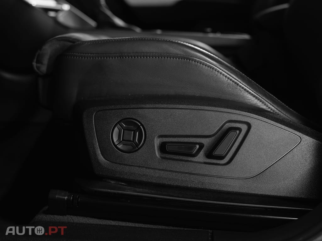 Audi Q3 45 TFSIe S line S tronic