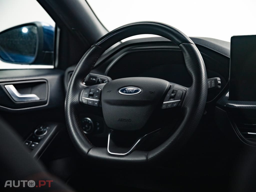 Ford Focus 1.0 EcoBoost MHEV ST-Line