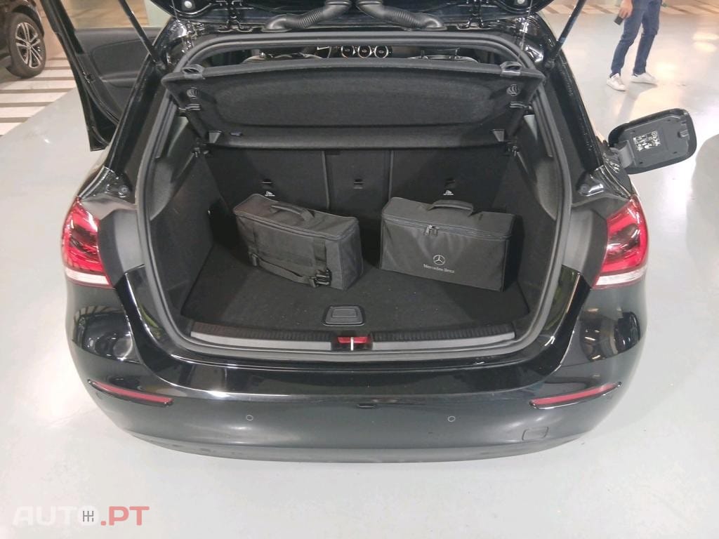 Mercedes-Benz A 250 E STYLE PLUS Hibrido Plug-In