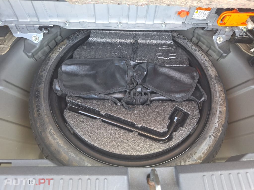 Toyota Auris 1.8 HSD P.Te.+JLL17