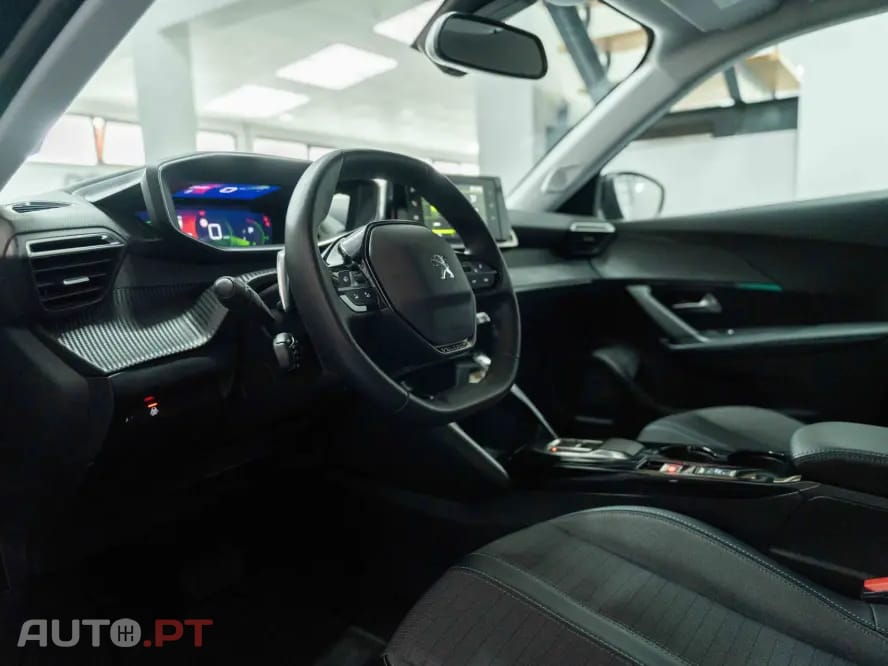 Peugeot 2008 1.5 BlueHDi Active Pack EAT8