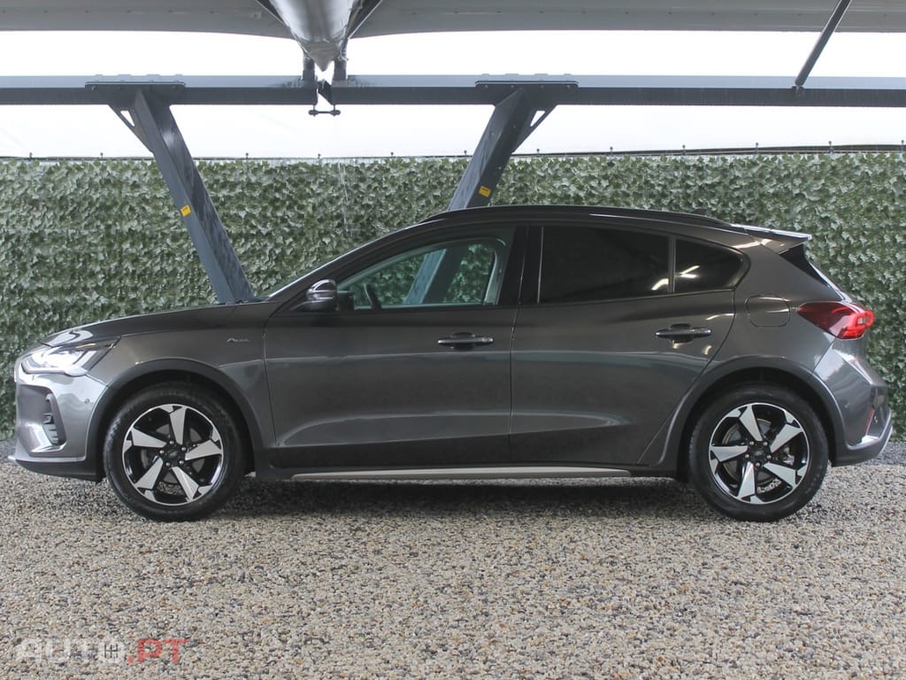 Ford Focus 1.0 EcoBoost MHEV Active X