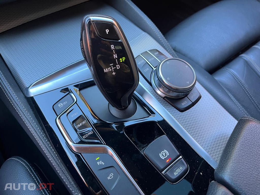 BMW 520 D xDRIVE PACK M 