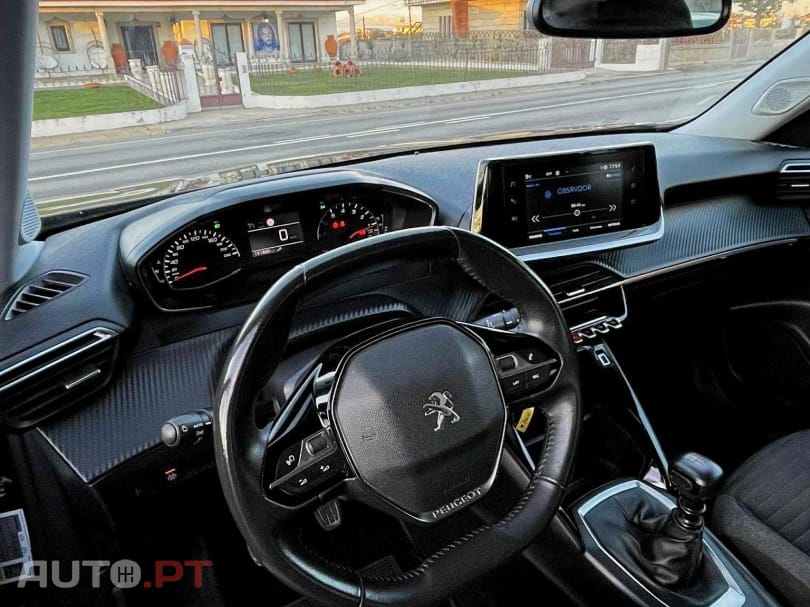 Peugeot 2008 1.5 BlueHDi Allure