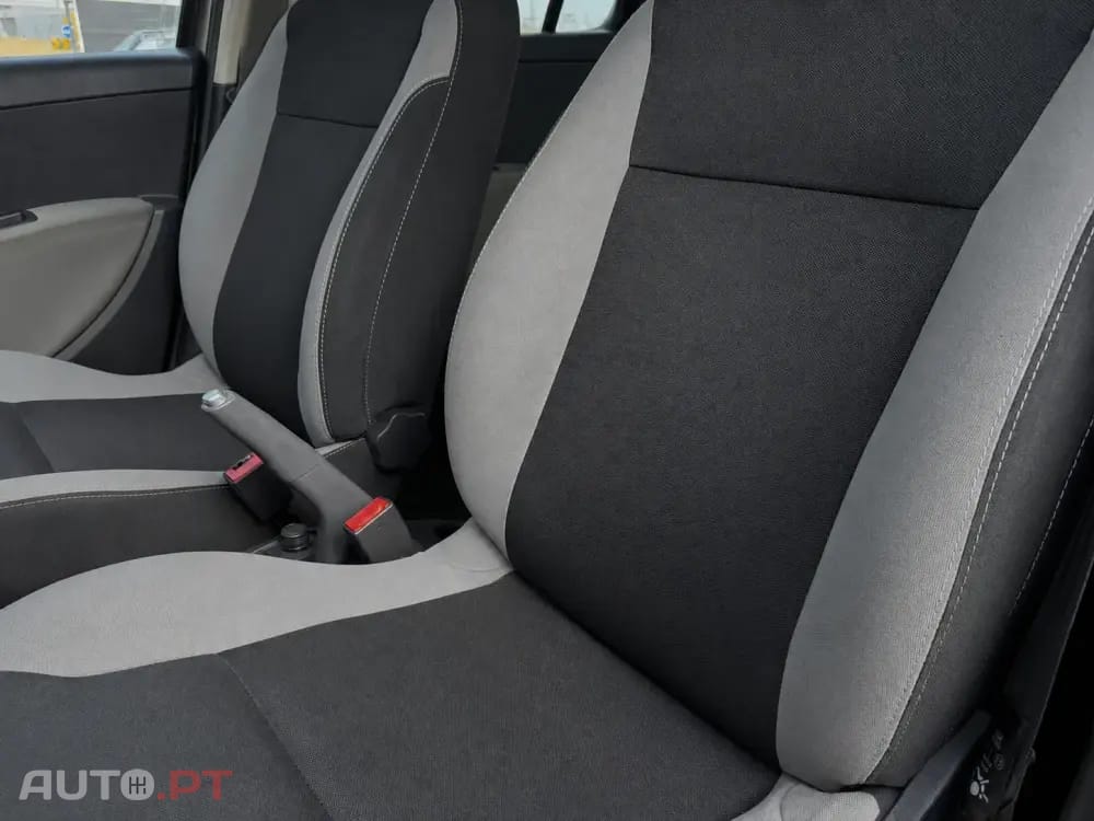 Renault Clio Break 1.2 16V Confort 130g